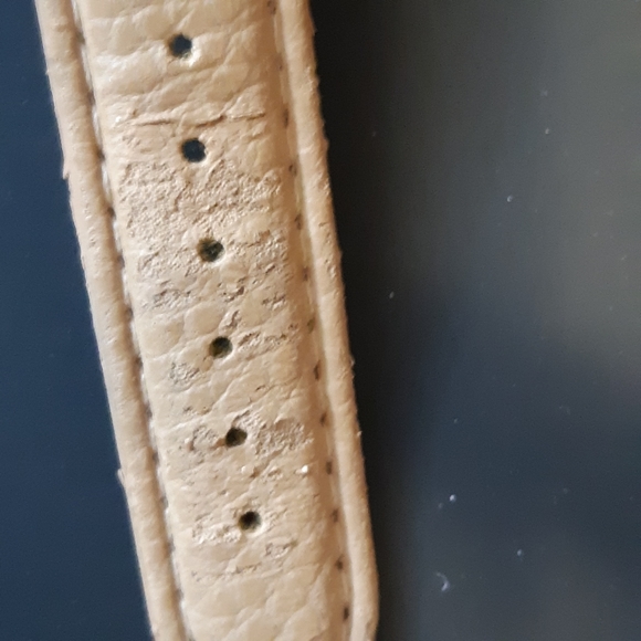 Watch - Picture 4 of 4